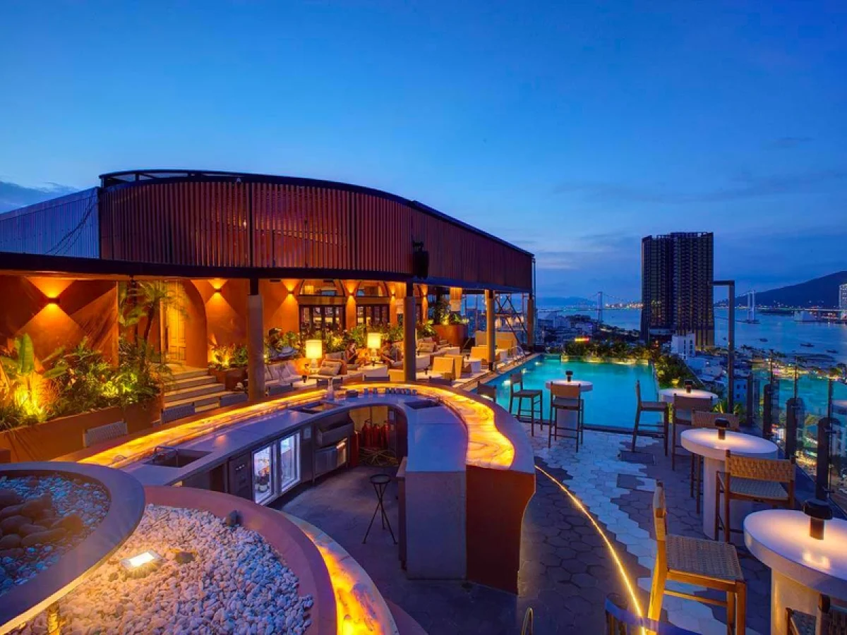 Come into zero-waste rooftop bars Da Nang