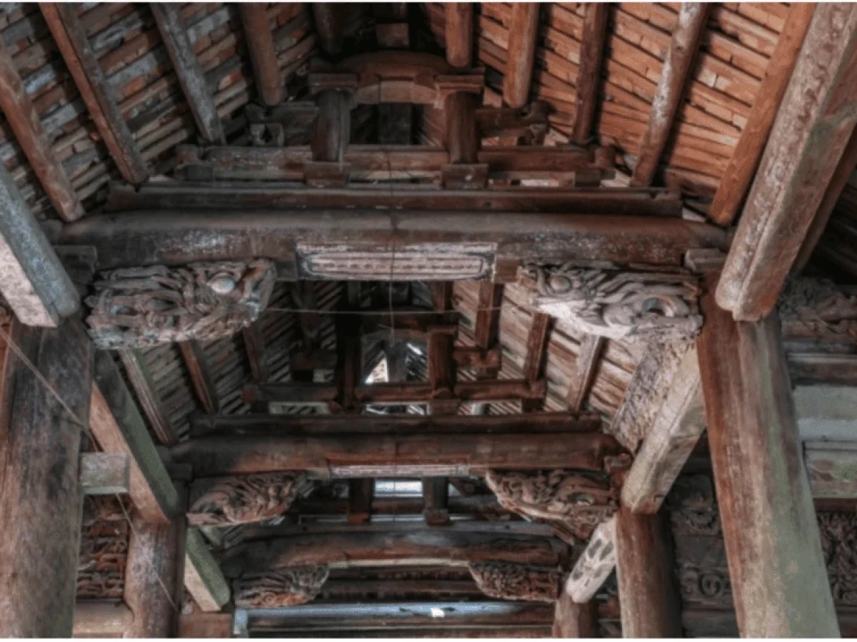 Japanese-style crab shell roof trusses-Chong ruong gia thu