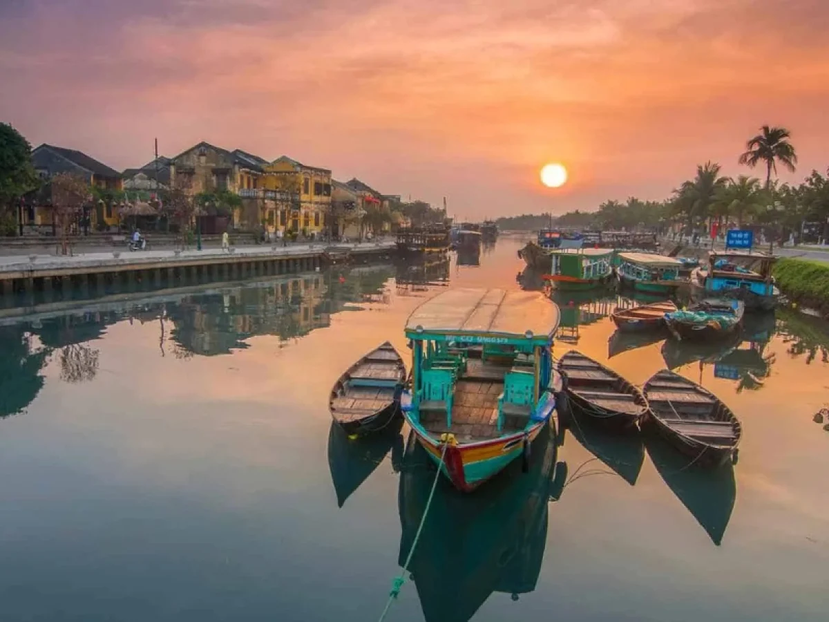 Thu Bon River sunset cruise in Hoi An