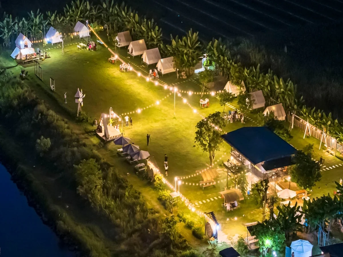 luxury glamping Hoa Bac night in Da Nang