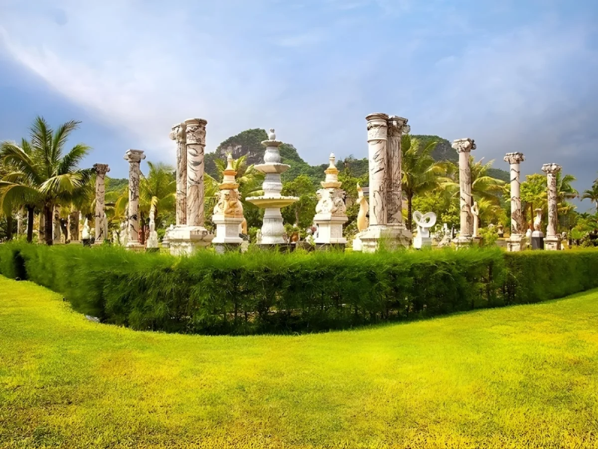 A centuries-old lineage of artistry echoes in Non Nuoc Stone Village 