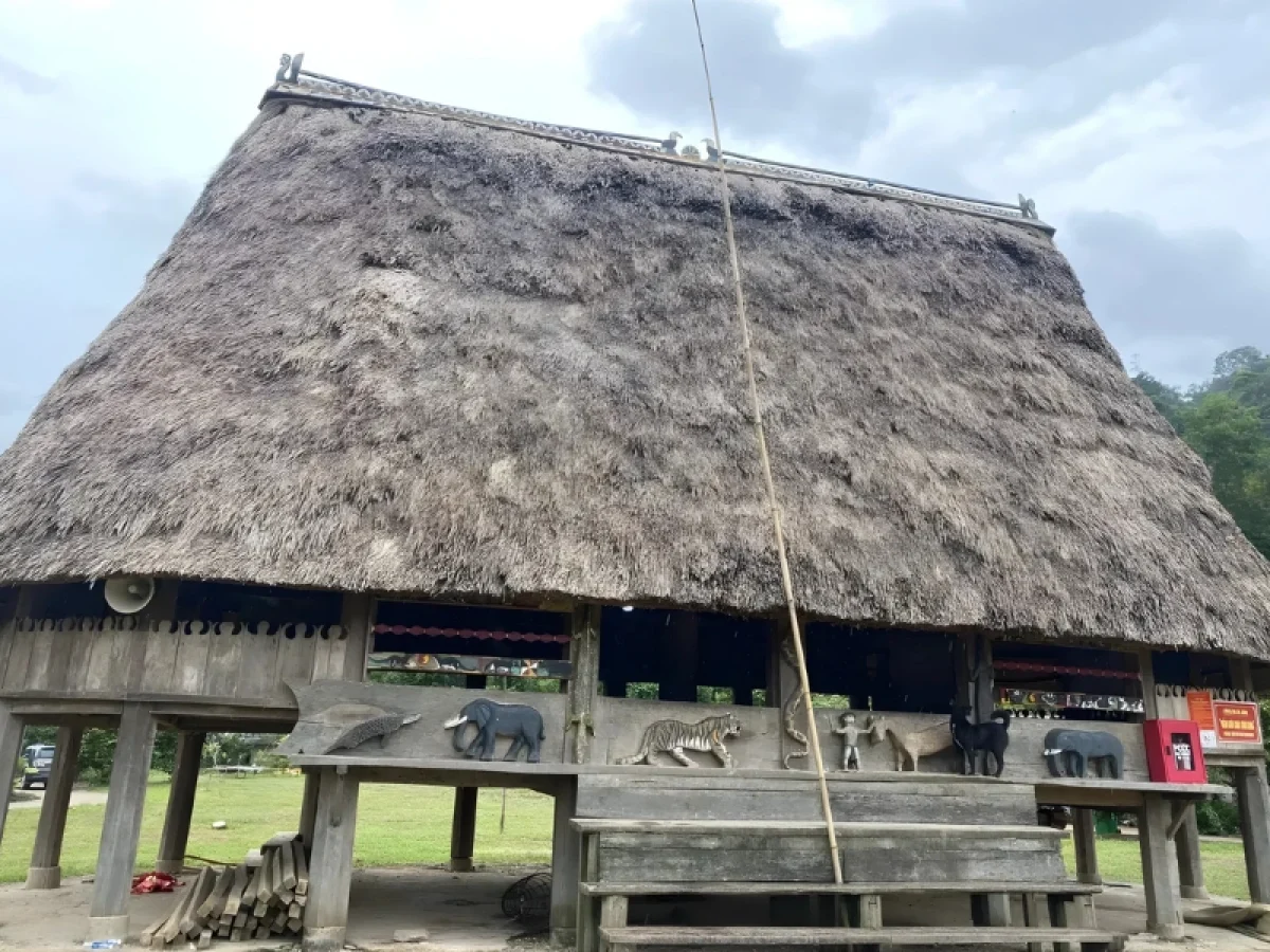 The Gươl House of Co Tu community