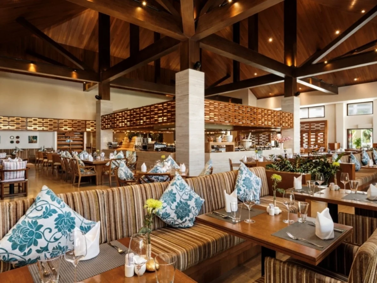 Experience luxury services of fine dining Da Nang