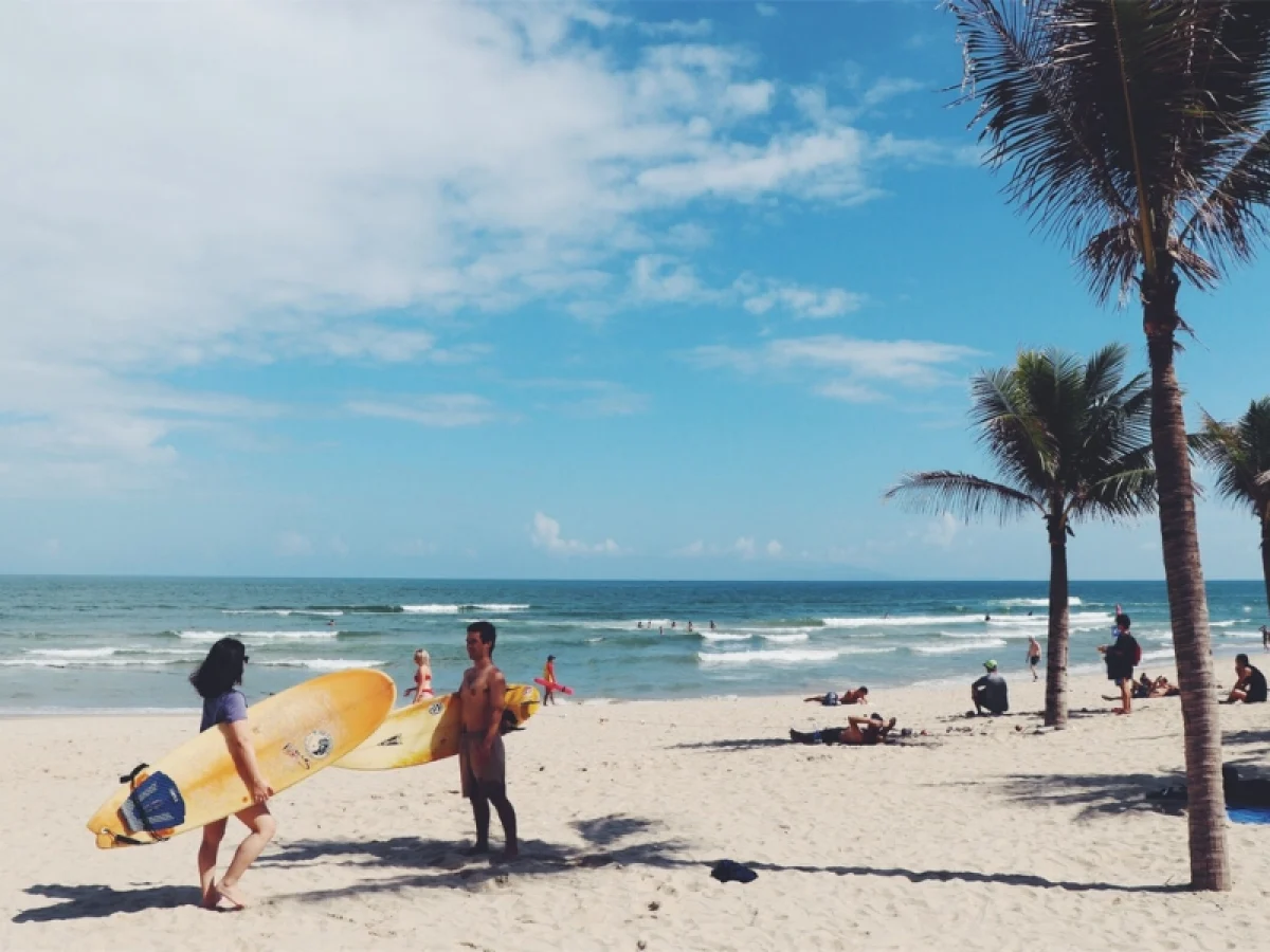 Participate in the surf culture Da Nang