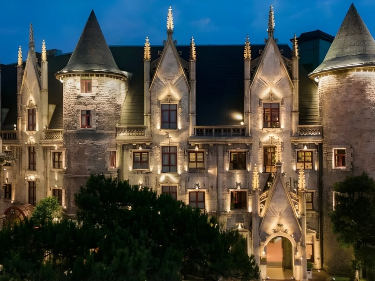 The influences of French Village architecture