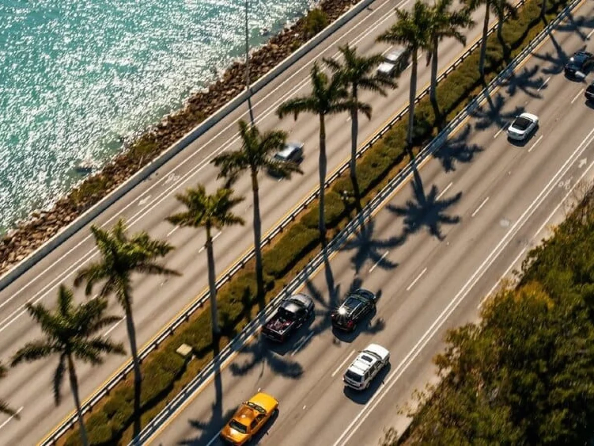 How to Get Around Between Beaches