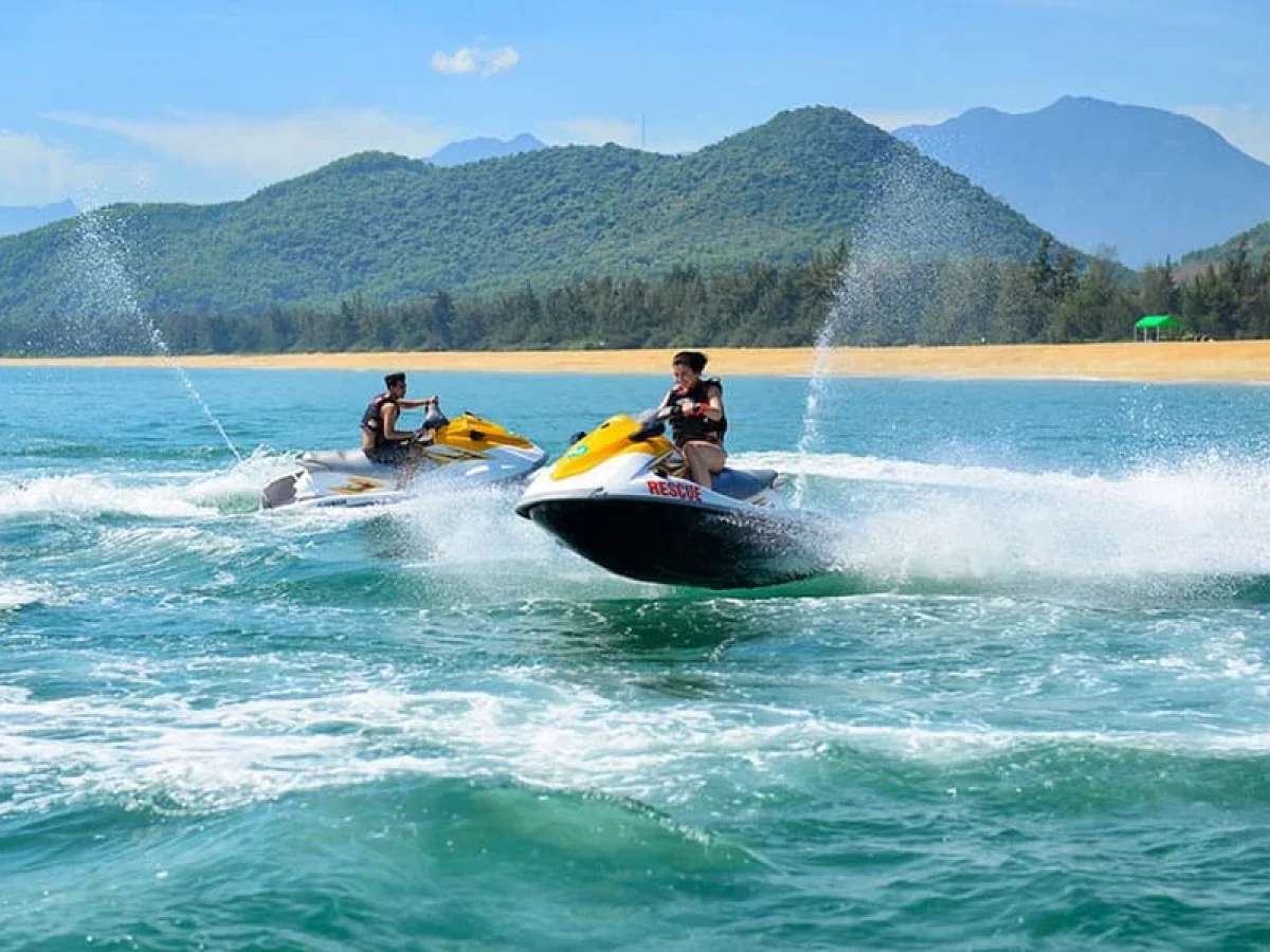 Jet skis in Da Nang