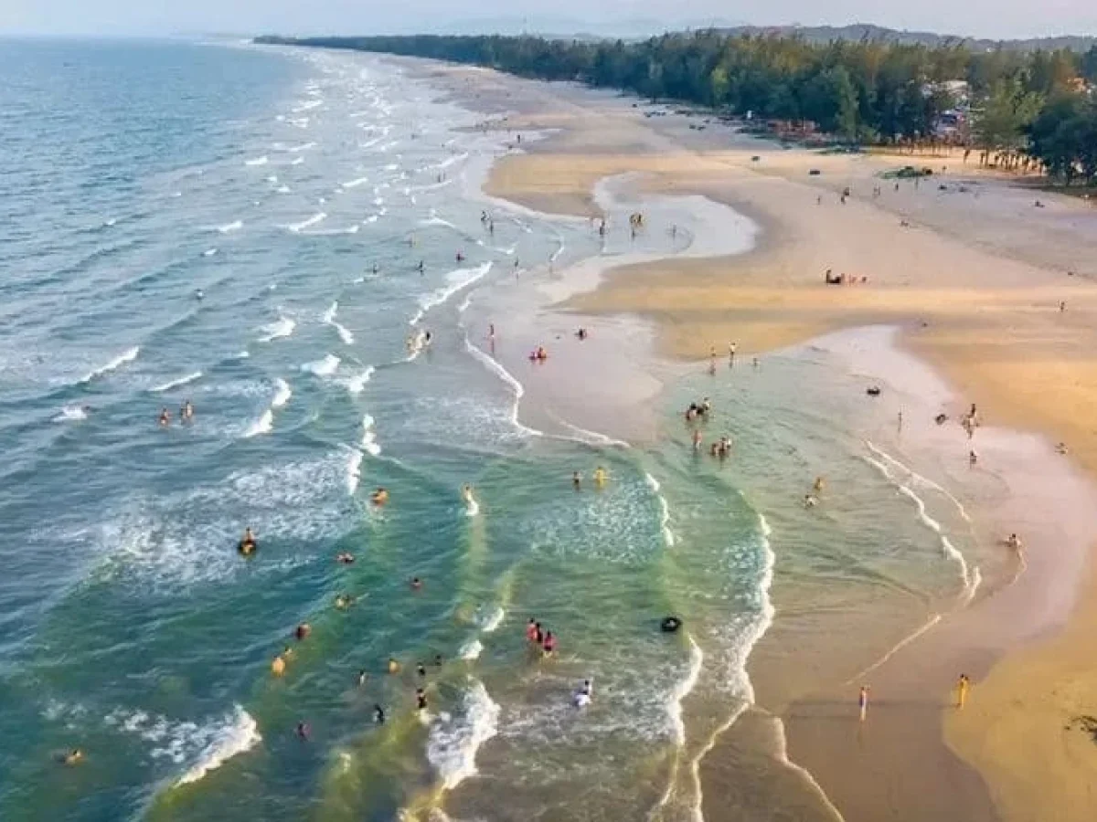 My Khe Beach