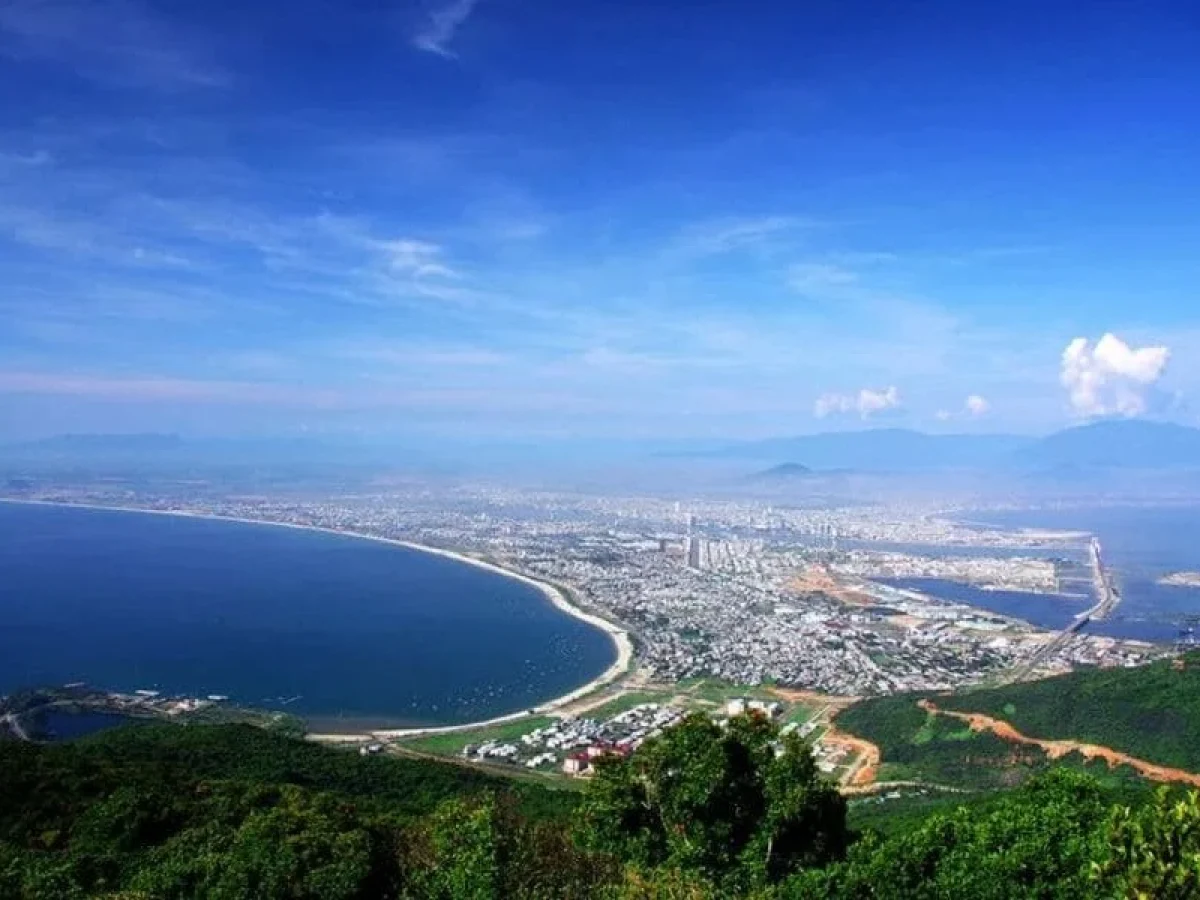 Why Should You Visit Da Nang Beaches 